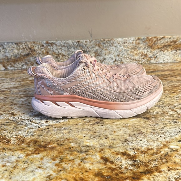 Hoka One One Shoes Hoka X Ov Clifton 4 Blush Pink Poshmark
